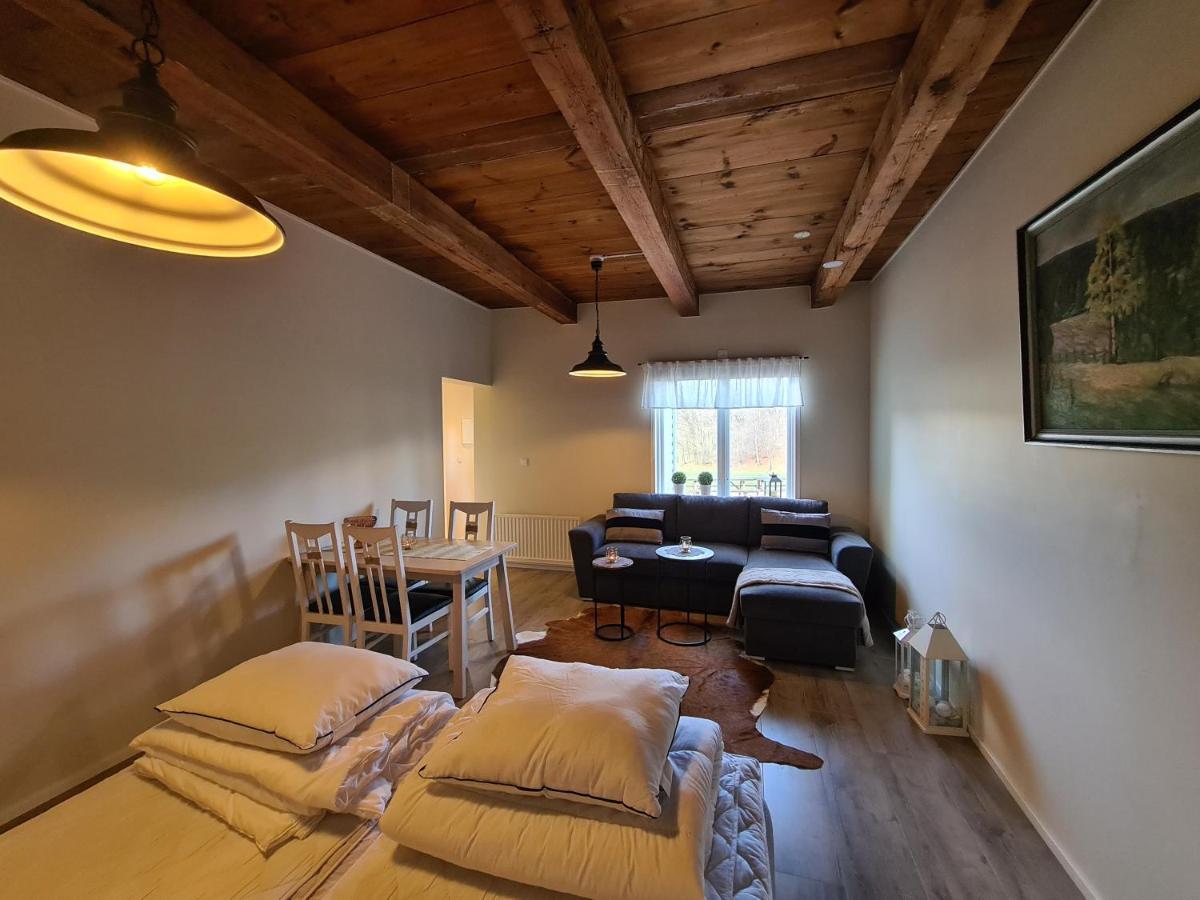 Byskolansvandrarhem Bronnestad Esterno foto